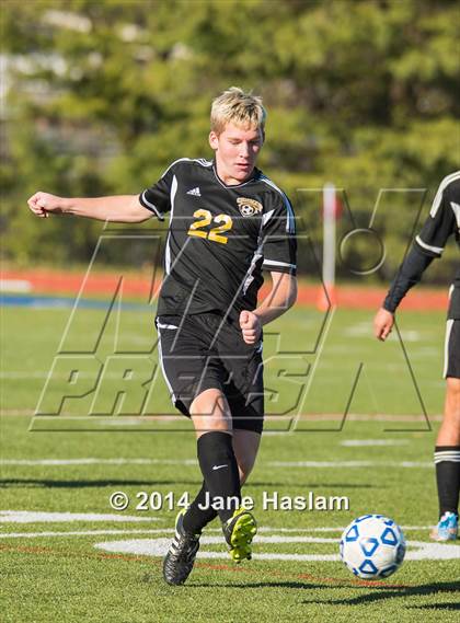 Thumbnail 1 in Shenendehowa vs. Commack (NYSPHSAA Class AA Semifinal) photogallery.