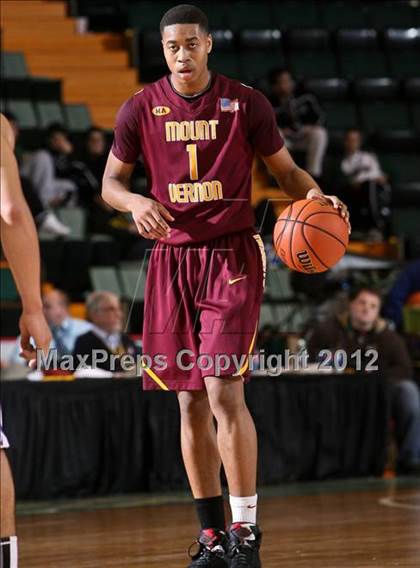 Thumbnail 2 in Christian Brothers Academy vs. Mt. Vernon (NYSPHSAA Class AA Semifinal) photogallery.
