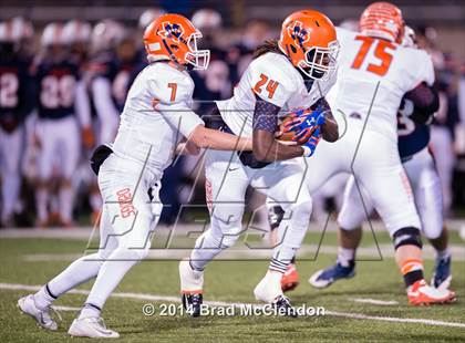 Thumbnail 2 in Wakeland vs McKinney North (UIL 5A Division 1 Region 2 Bi-District Playoff) photogallery.