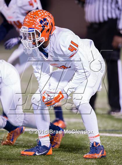 Thumbnail 2 in Wakeland vs McKinney North (UIL 5A Division 1 Region 2 Bi-District Playoff) photogallery.