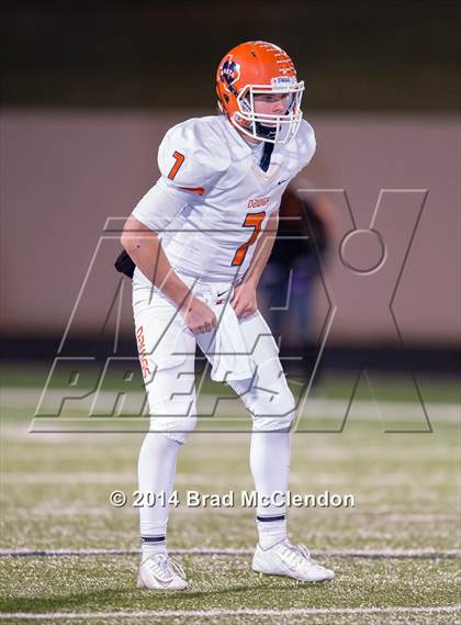 Thumbnail 2 in Wakeland vs McKinney North (UIL 5A Division 1 Region 2 Bi-District Playoff) photogallery.