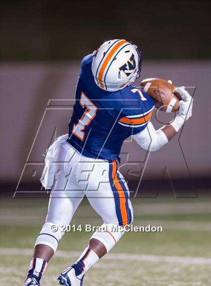 Thumbnail 1 in Wakeland vs McKinney North (UIL 5A Division 1 Region 2 Bi-District Playoff) photogallery.