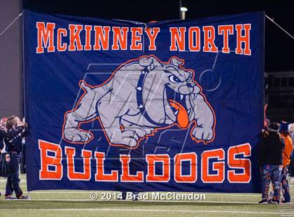 Thumbnail 2 in Wakeland vs McKinney North (UIL 5A Division 1 Region 2 Bi-District Playoff) photogallery.