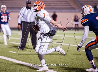 Thumbnail 1 in Wakeland vs McKinney North (UIL 5A Division 1 Region 2 Bi-District Playoff) photogallery.