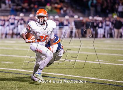 Thumbnail 2 in Wakeland vs McKinney North (UIL 5A Division 1 Region 2 Bi-District Playoff) photogallery.