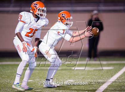 Thumbnail 2 in Wakeland vs McKinney North (UIL 5A Division 1 Region 2 Bi-District Playoff) photogallery.