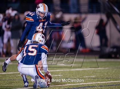 Thumbnail 3 in Wakeland vs McKinney North (UIL 5A Division 1 Region 2 Bi-District Playoff) photogallery.
