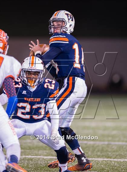 Thumbnail 3 in Wakeland vs McKinney North (UIL 5A Division 1 Region 2 Bi-District Playoff) photogallery.