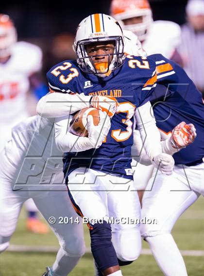 Thumbnail 2 in Wakeland vs McKinney North (UIL 5A Division 1 Region 2 Bi-District Playoff) photogallery.