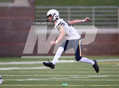 Thumbnail 3 in Walker Valley vs. Ringgold (Scrimmage) photogallery.