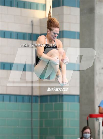 Thumbnail 3 in NCHSAA 3A State Diving Championships photogallery.