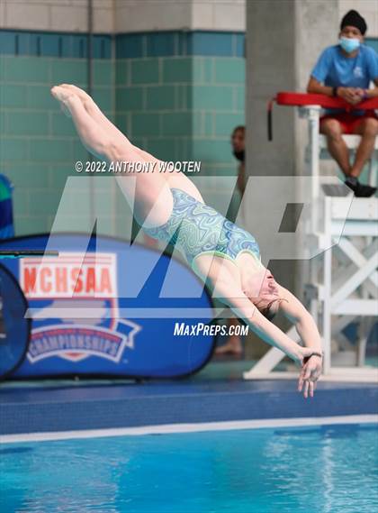 Thumbnail 3 in NCHSAA 3A State Diving Championships photogallery.
