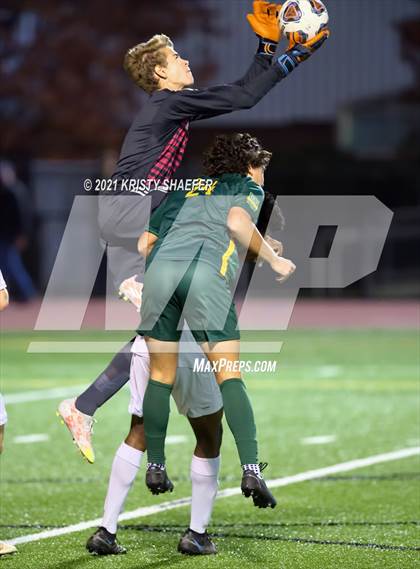 Thumbnail 2 in Enloe vs. Cardinal Gibbons photogallery.