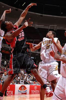 Thumbnail 3 in Knight vs. Rancho Verde (CIF SS DII-A Final) photogallery.
