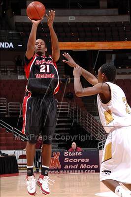 Thumbnail 2 in Knight vs. Rancho Verde (CIF SS DII-A Final) photogallery.