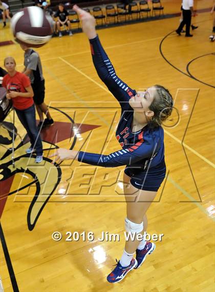 Thumbnail 2 in Fivay @ Wiregrass Ranch photogallery.