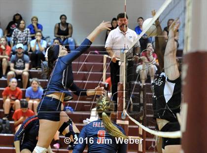 Thumbnail 2 in Fivay @ Wiregrass Ranch photogallery.