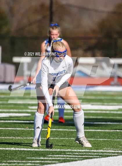 Thumbnail 2 in Rondout Valley vs. Lakeland (NYSPHSAA Class B Regional) photogallery.