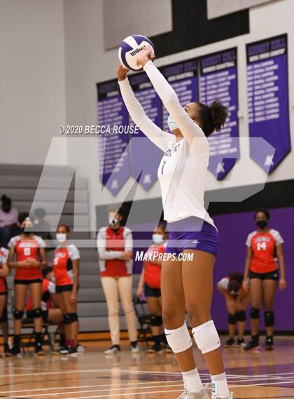 Thumbnail 1 in Phillip O. Berry @ Ardrey Kell photogallery.