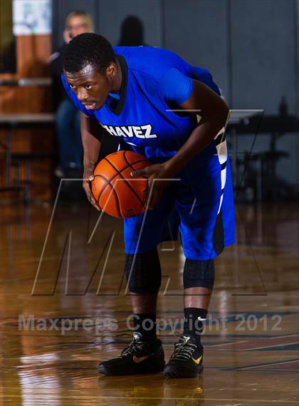 Thumbnail 1 in Chavez vs. Taft (McDonald's Texas Invitational) photogallery.