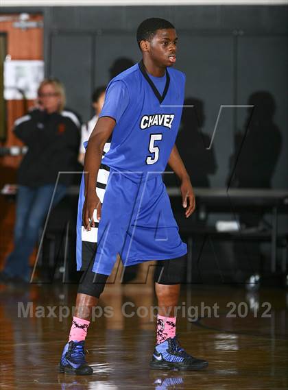 Thumbnail 1 in Chavez vs. Taft (McDonald's Texas Invitational) photogallery.