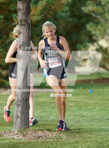 Thumbnail 2 in CHSAA 5A Region 4 Cross Country Meet photogallery.