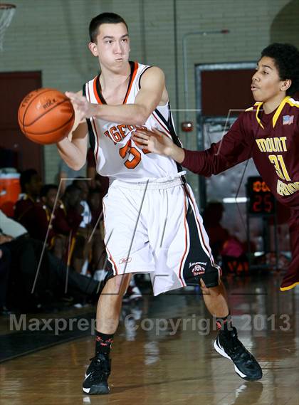 Thumbnail 2 in Mt. Vernon @ Mamaroneck photogallery.