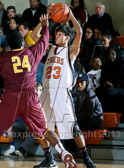 Thumbnail 1 in Mt. Vernon @ Mamaroneck photogallery.