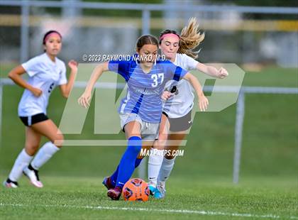 Thumbnail 3 in Avon vs Hamilton Southeastern  photogallery.