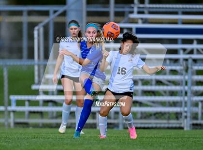 Thumbnail 2 in Avon vs Hamilton Southeastern  photogallery.