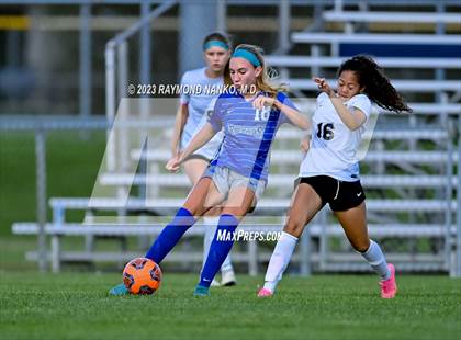 Thumbnail 3 in Avon vs Hamilton Southeastern  photogallery.