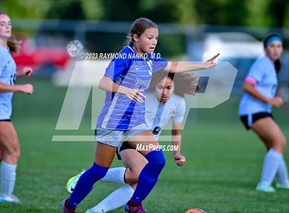 Thumbnail 2 in Avon vs Hamilton Southeastern  photogallery.