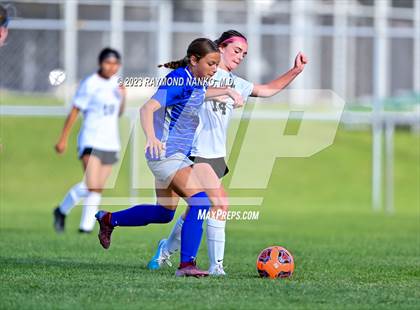 Thumbnail 3 in Avon vs Hamilton Southeastern  photogallery.