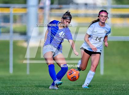 Thumbnail 2 in Avon vs Hamilton Southeastern  photogallery.