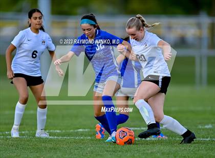 Thumbnail 1 in Avon vs Hamilton Southeastern  photogallery.