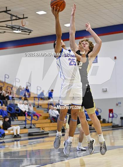 Thumbnail 3 in Mt. Vernon @ Hamilton Southeastern  photogallery.