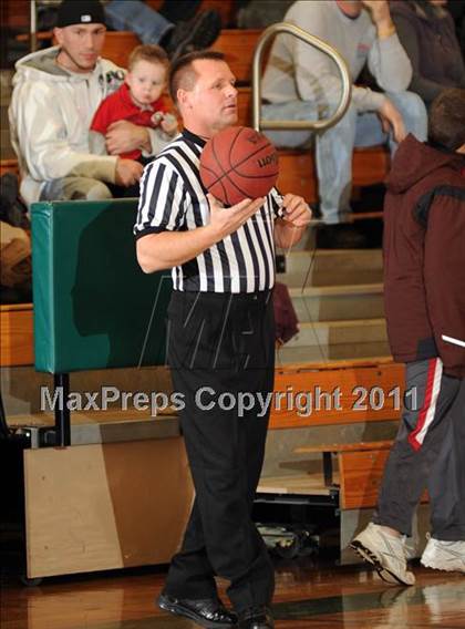 Thumbnail 2 in Putnam Valley vs. Haldane (Putnam Challenge) photogallery.