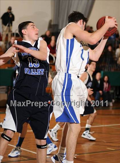Thumbnail 2 in Putnam Valley vs. Haldane (Putnam Challenge) photogallery.