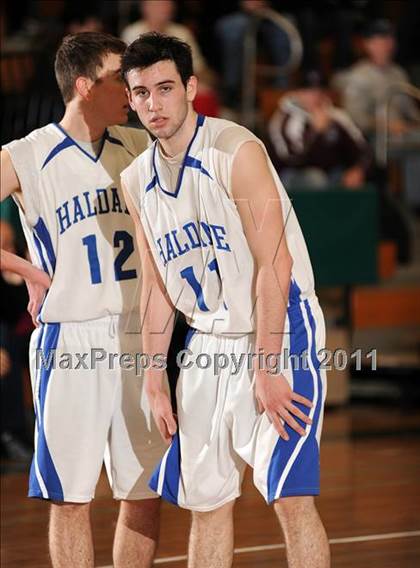 Thumbnail 3 in Putnam Valley vs. Haldane (Putnam Challenge) photogallery.