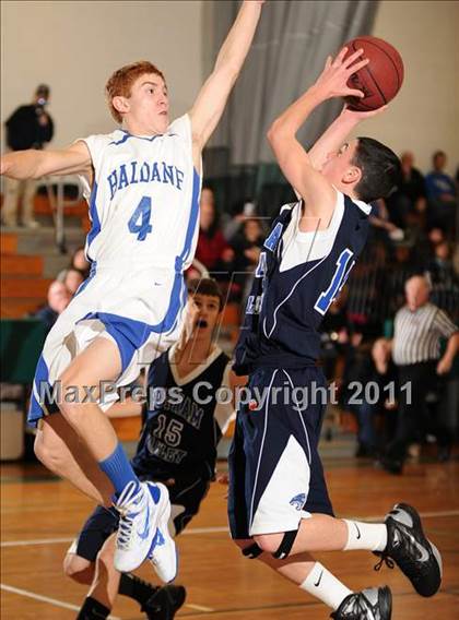 Thumbnail 3 in Putnam Valley vs. Haldane (Putnam Challenge) photogallery.