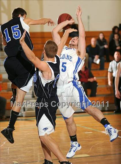 Thumbnail 2 in Putnam Valley vs. Haldane (Putnam Challenge) photogallery.