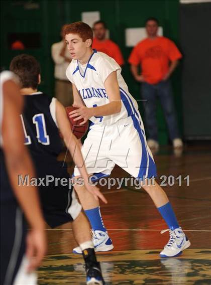 Thumbnail 3 in Putnam Valley vs. Haldane (Putnam Challenge) photogallery.