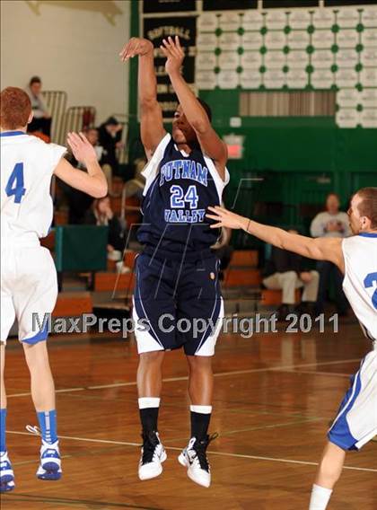 Thumbnail 1 in Putnam Valley vs. Haldane (Putnam Challenge) photogallery.