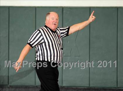Thumbnail 3 in Putnam Valley vs. Haldane (Putnam Challenge) photogallery.