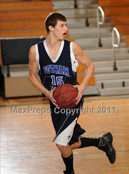 Thumbnail 3 in Putnam Valley vs. Haldane (Putnam Challenge) photogallery.
