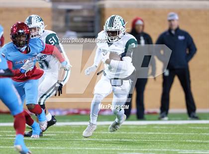 Thumbnail 2 in Lake Worth vs. Carter (UIL 4A D1 Area Playoff) photogallery.