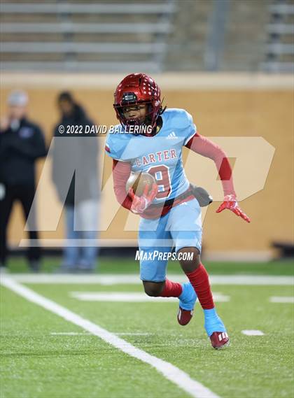 Thumbnail 1 in Lake Worth vs. Carter (UIL 4A D1 Area Playoff) photogallery.