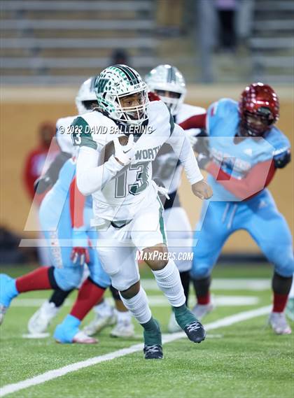 Thumbnail 2 in Lake Worth vs. Carter (UIL 4A D1 Area Playoff) photogallery.
