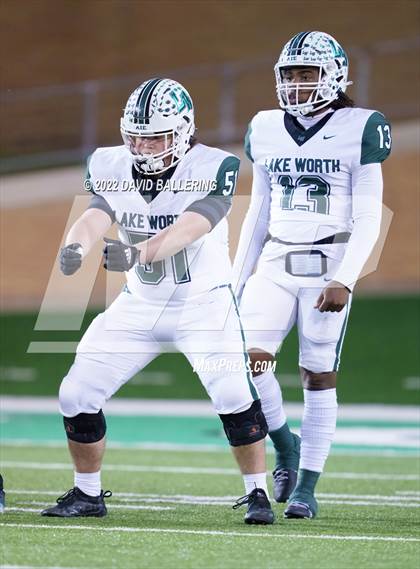 Thumbnail 2 in Lake Worth vs. Carter (UIL 4A D1 Area Playoff) photogallery.
