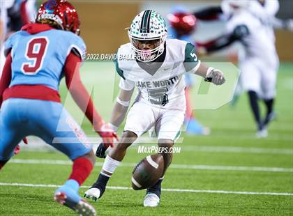 Thumbnail 2 in Lake Worth vs. Carter (UIL 4A D1 Area Playoff) photogallery.